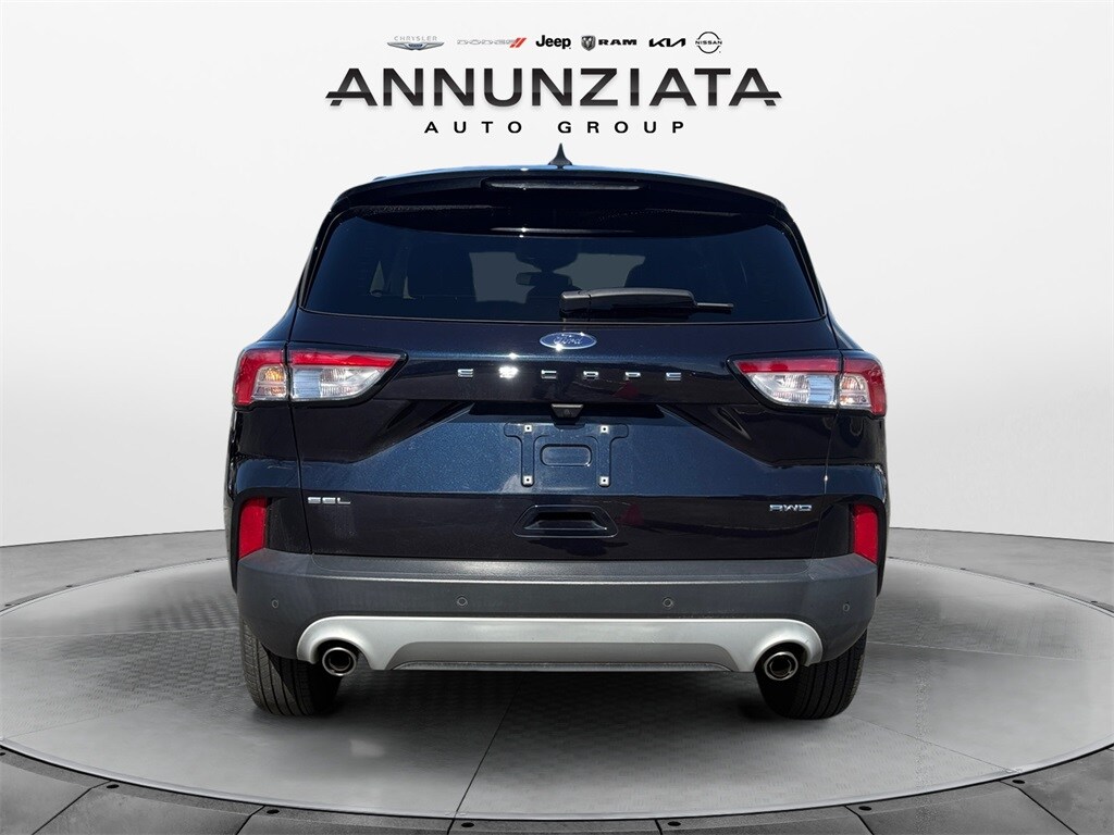 2021 Ford Escape SEL photo 4
