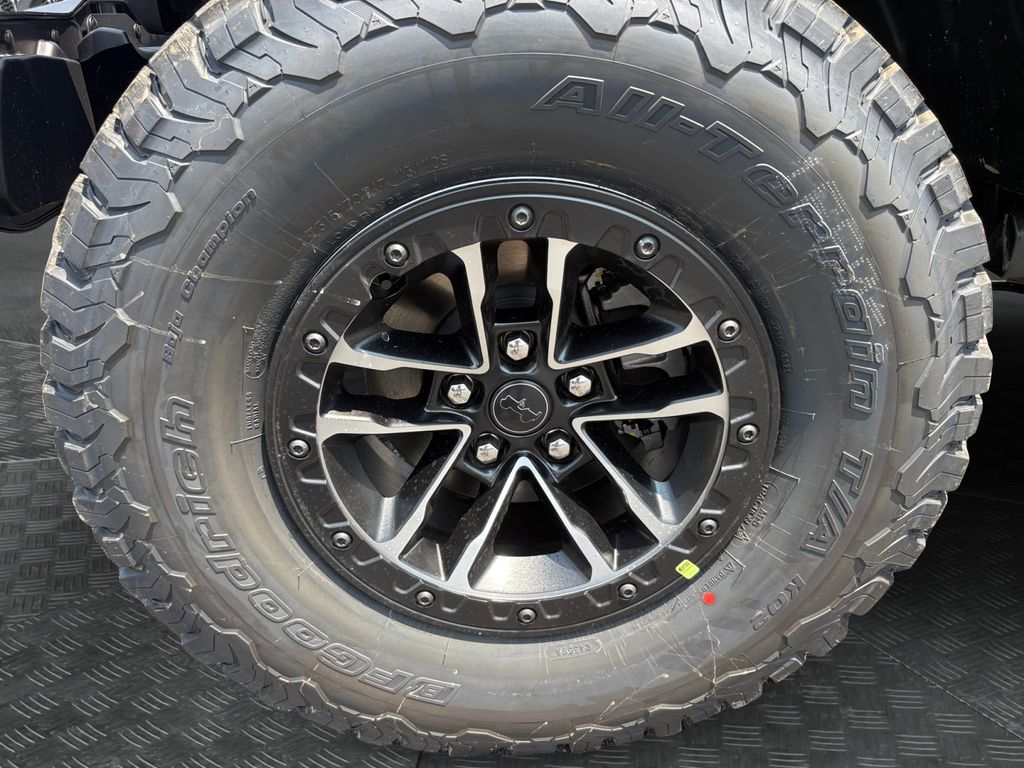 2025 Jeep Wrangler 4-Door Willys - Photo 20
