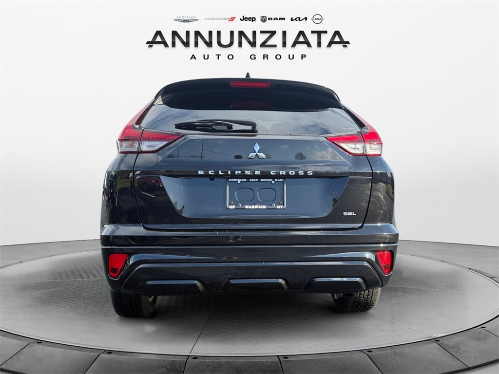 2024 Mitsubishi Eclipse Cross SEL photo 4