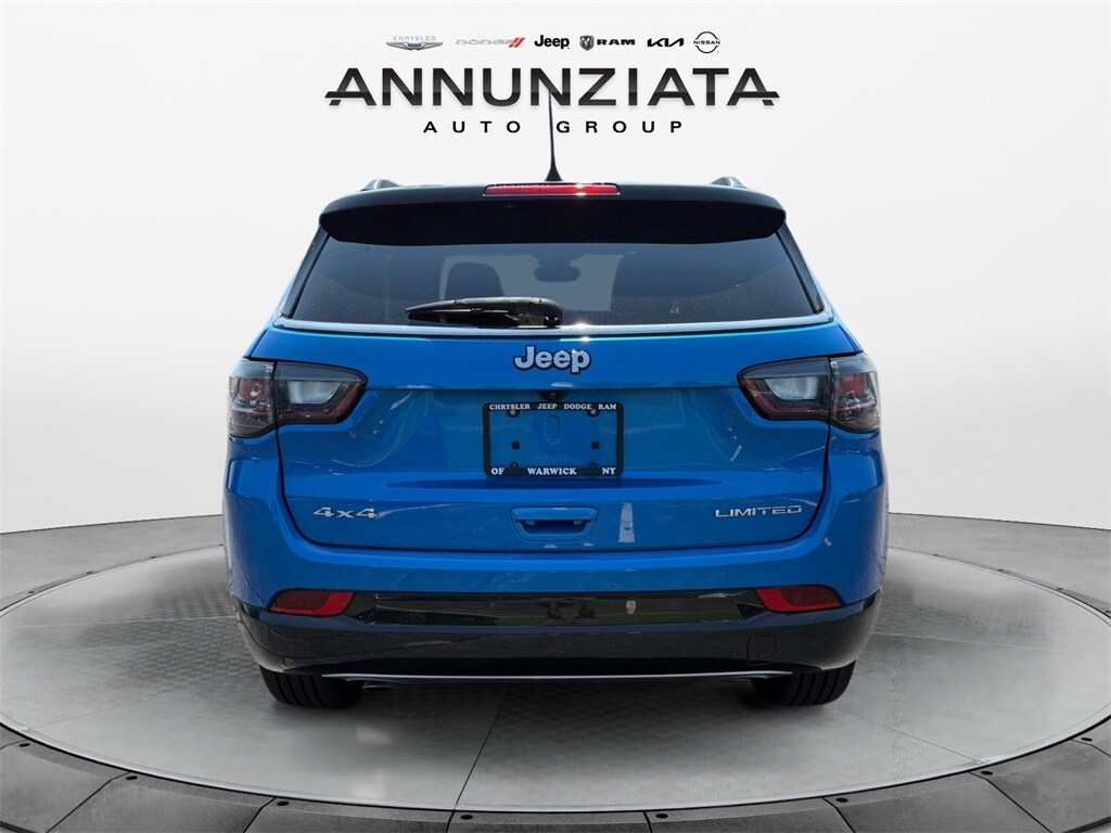 2023 Jeep Compass Limited photo 4