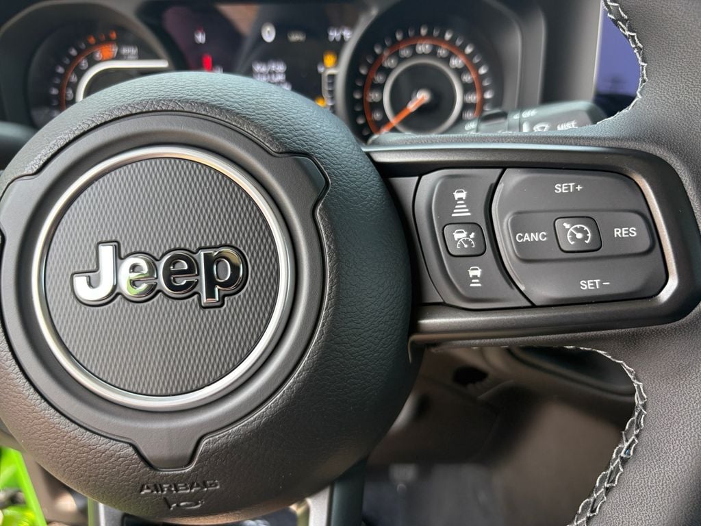 2025 Jeep Wrangler 4-Door Willys - Photo 26