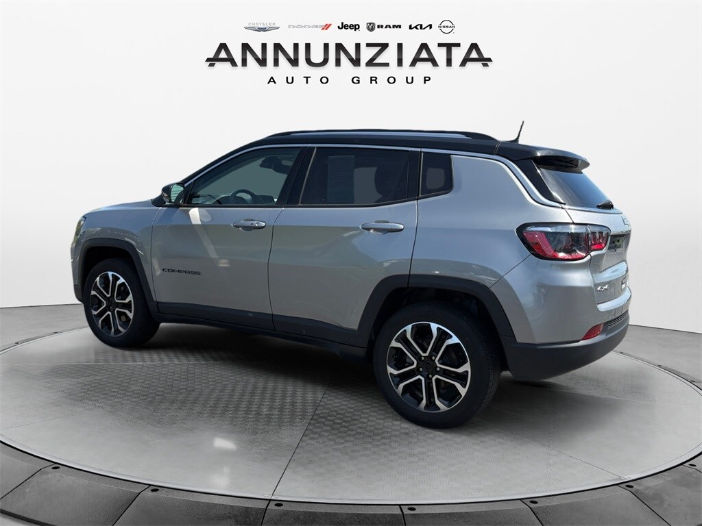 2022 Jeep Compass Limited photo 3