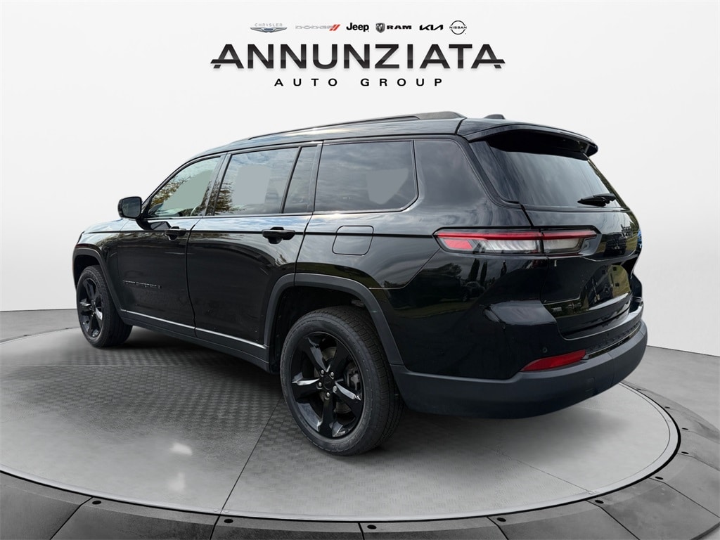 Used 2022 Jeep Grand Cherokee L Altitude SUV