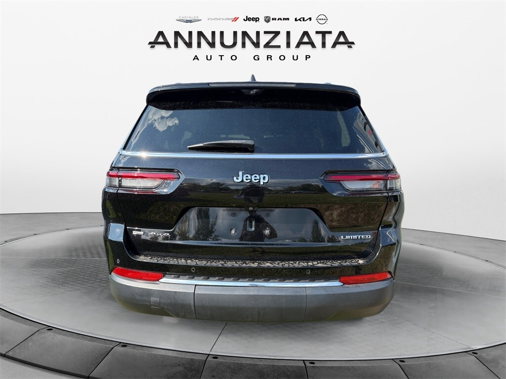 2025 Jeep Grand Cherokee Laredo X photo 4