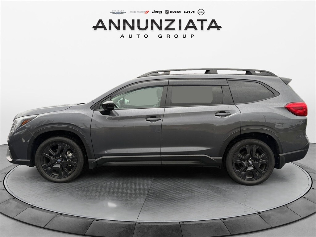 2024 Subaru Ascent Onyx Edition photo 2