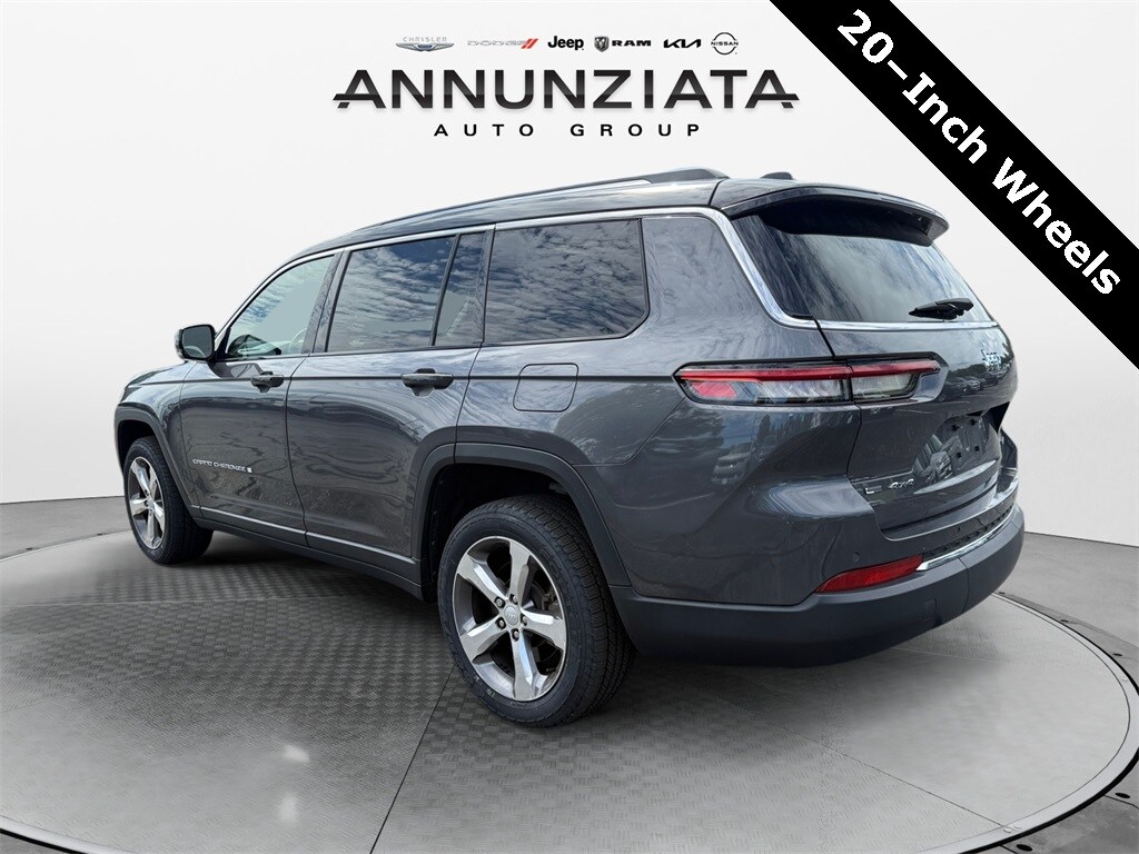 2022 Jeep Grand Cherokee Limited photo 3