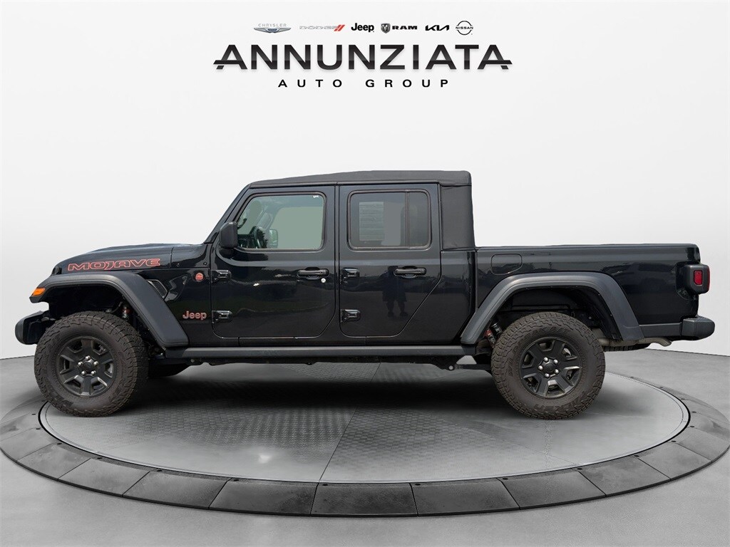 2023 Jeep Gladiator Mojave photo 2