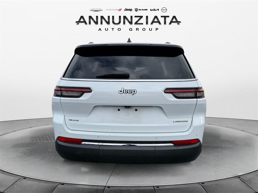2024 Jeep Grand Cherokee Laredo photo 2