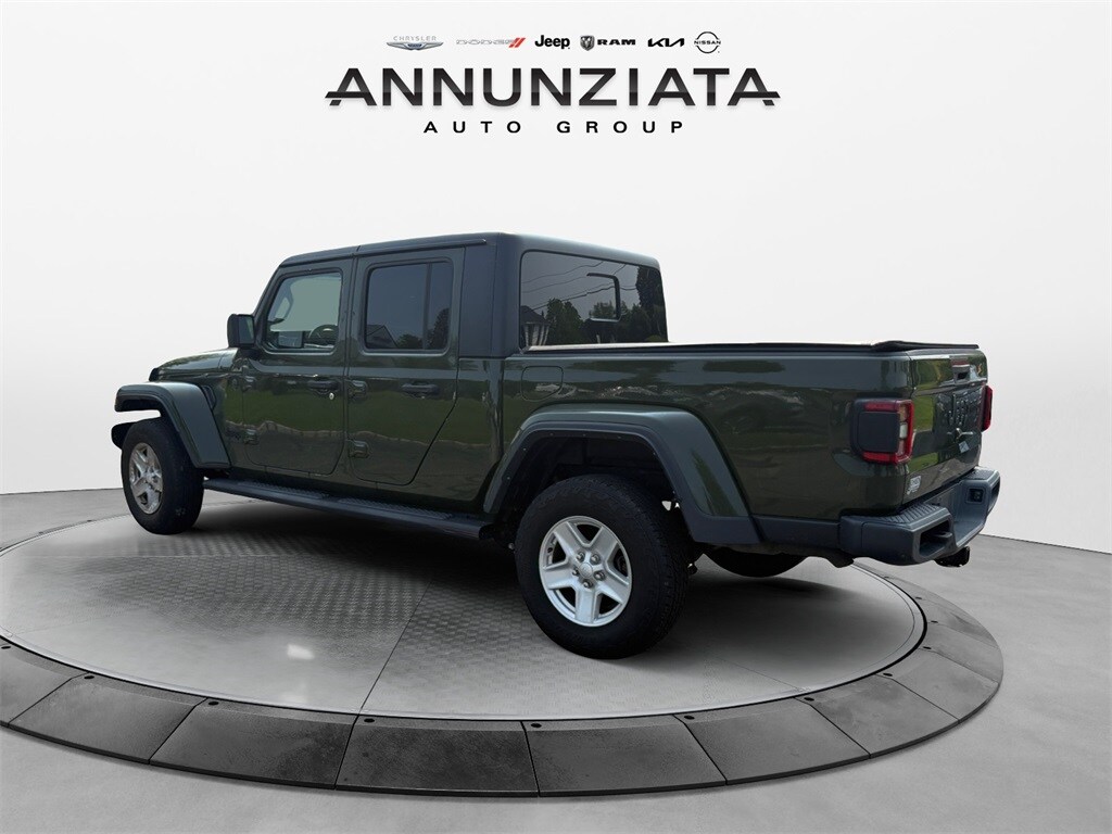 2022 Jeep Gladiator Sport photo 3