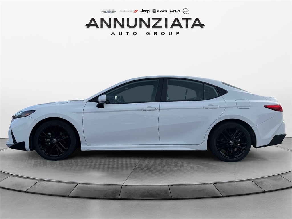 Used 2025 Toyota Camry SE Sedan