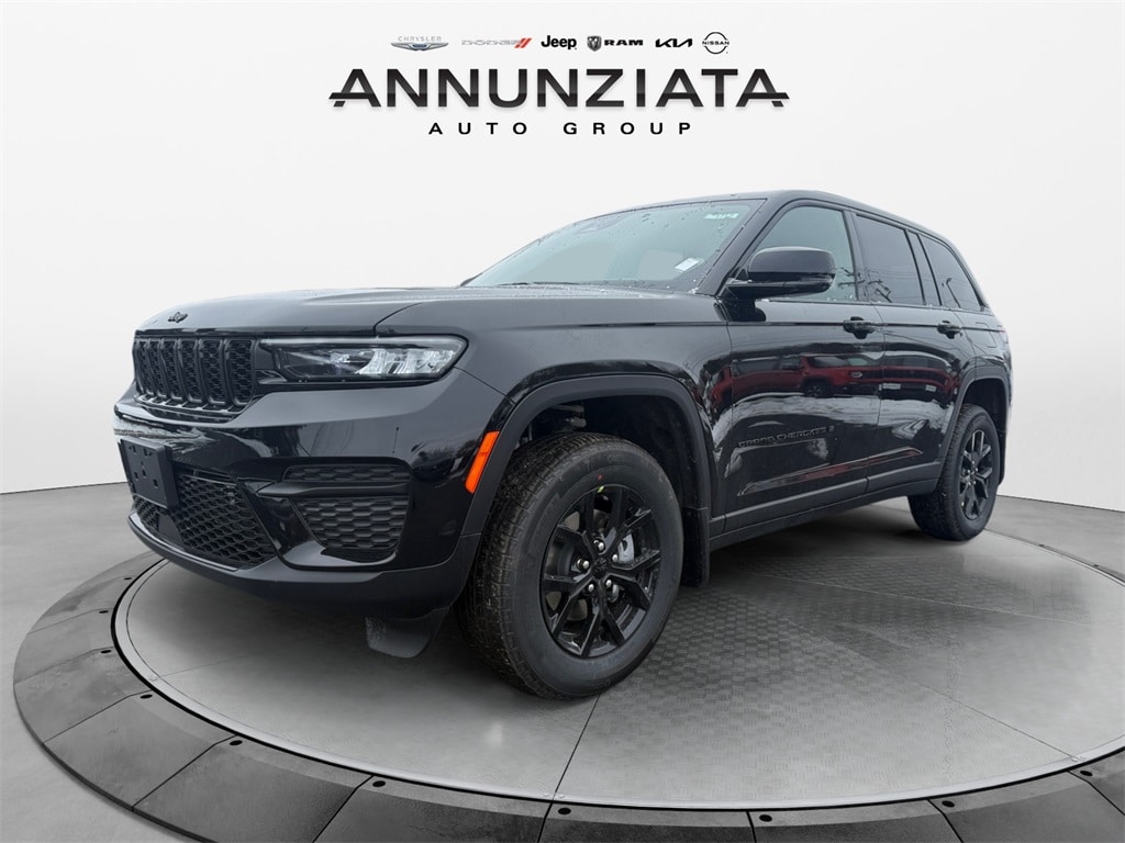 2025 Jeep Grand Cherokee Altitude's photo