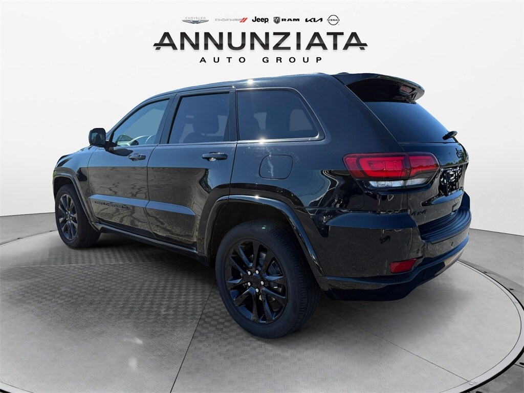 2022 Jeep Cherokee Laredo X photo 3
