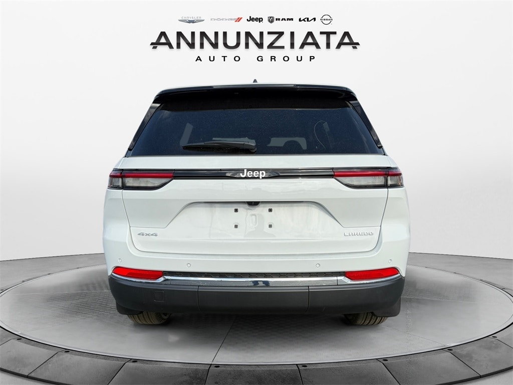 New 2025 Jeep Grand Cherokee Laredo X Sport Utility