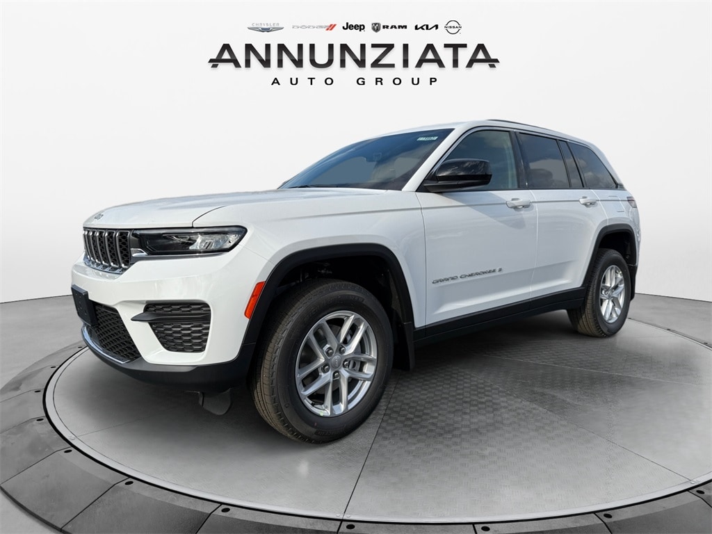 New 2025 Jeep Grand Cherokee Laredo X Sport Utility