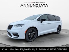 2026 Chrysler Pacifica Select Passenger Van