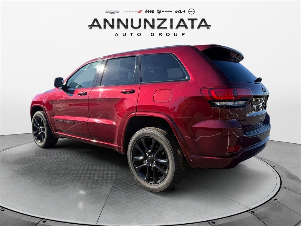 2022 Jeep Cherokee Laredo X photo 3