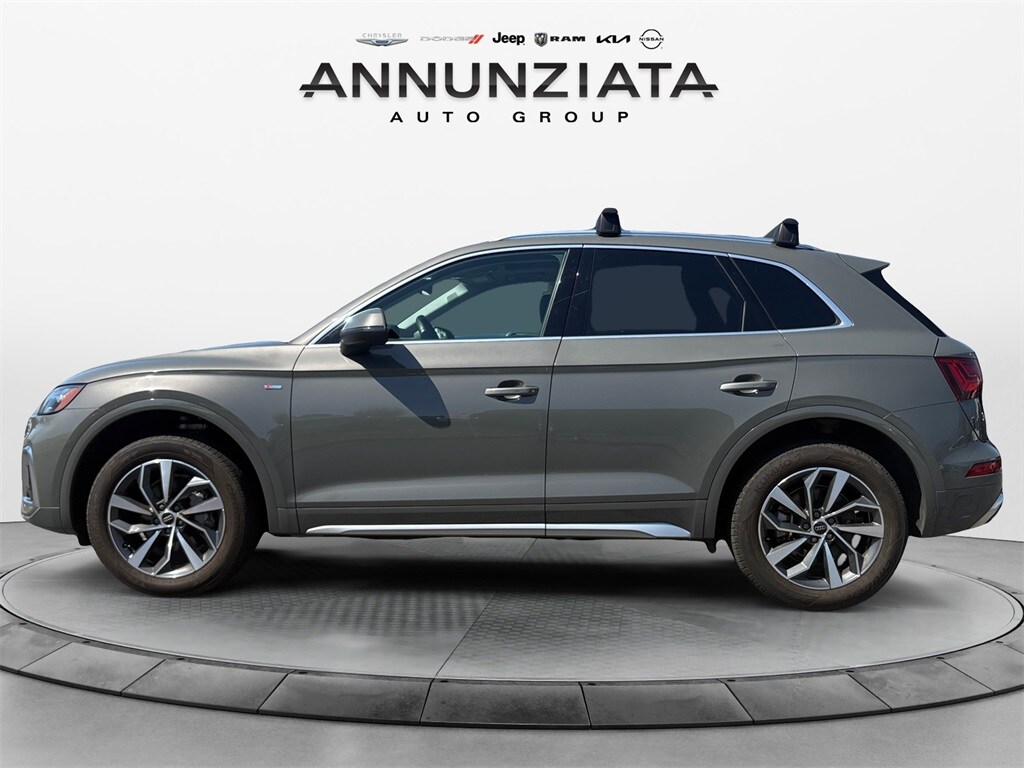2024 Audi Q5 45 S line Premium photo 2