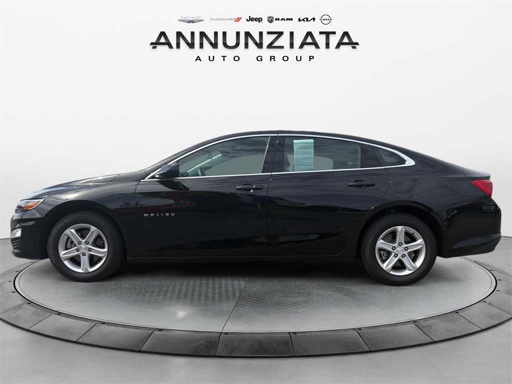 Used 2024 Chevrolet Malibu 1LT with VIN 1G1ZD5ST2RF200137 for sale in Warwick, NY