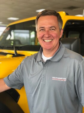 Staff member Chris Robinson from ID_33e65fa11d59