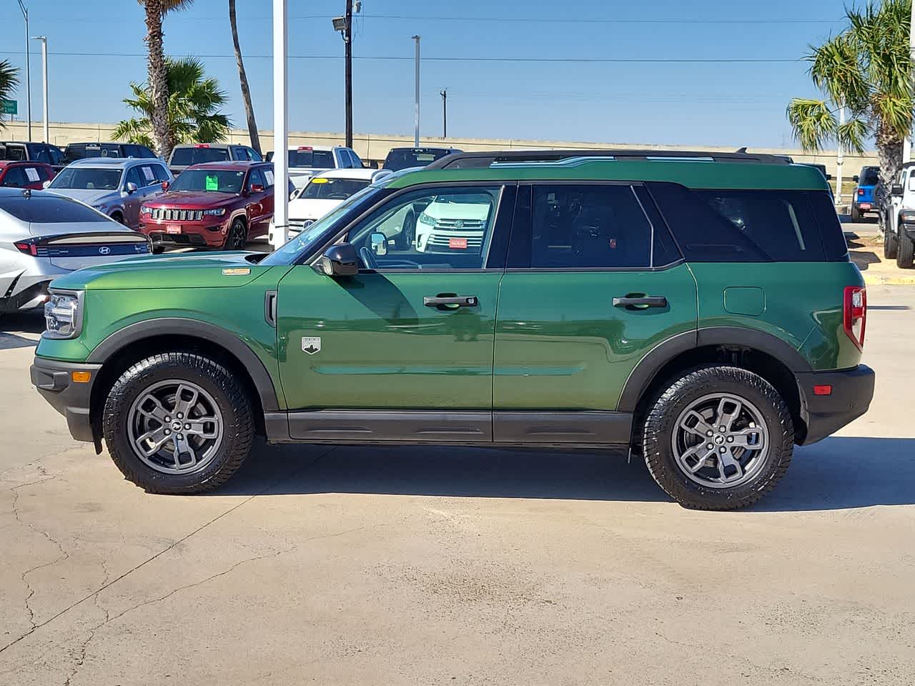 Thumbnail: 2023 Ford Bronco Sport - 11