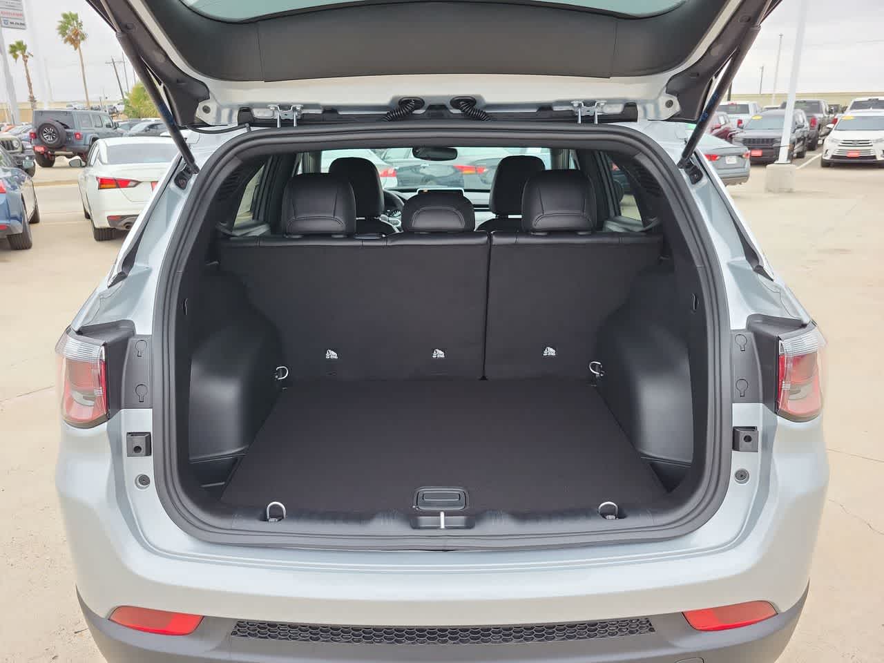 Thumbnail: 2026 Jeep Compass - 27