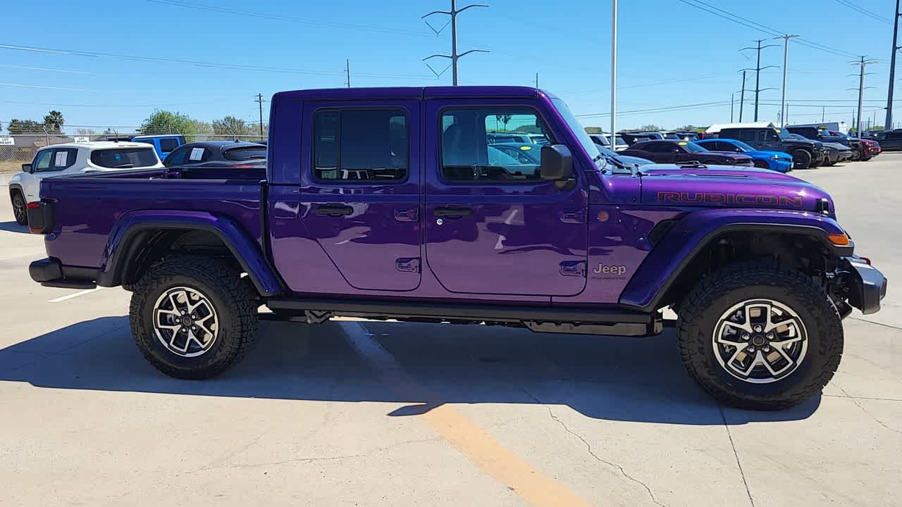 Thumbnail: 2026 Jeep Gladiator - 9