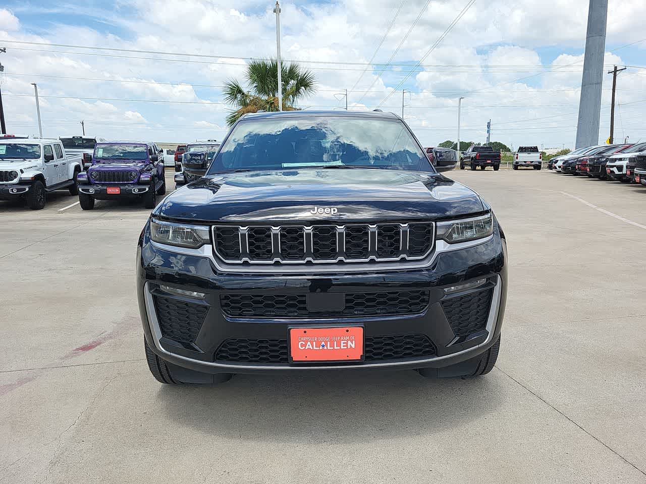 Thumbnail: 2026 Jeep Grand Cherokee - 14