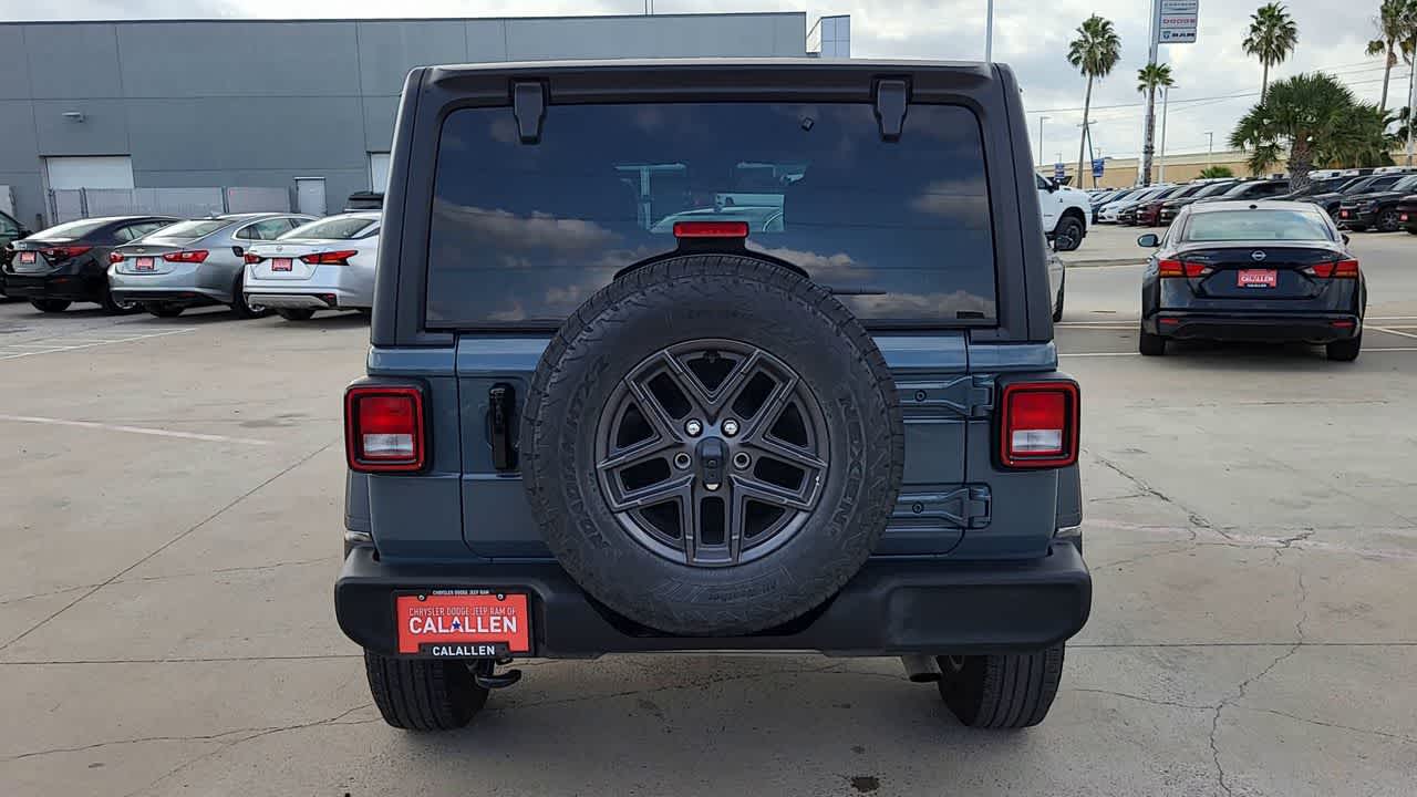 Thumbnail: 2024 Jeep Wrangler - 7