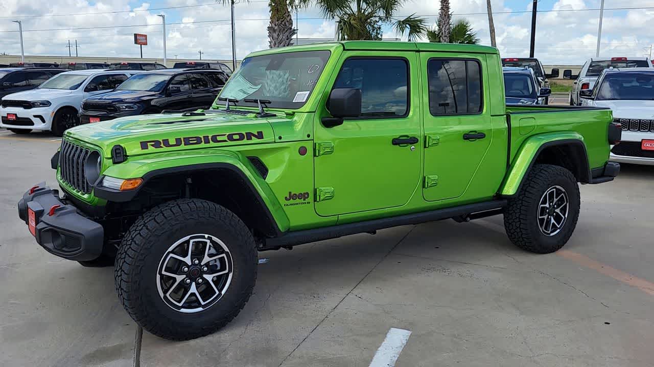 Thumbnail: 2025 Jeep Gladiator - 4