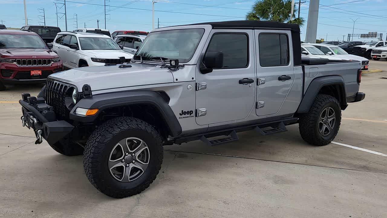 Thumbnail: 2020 Jeep Gladiator - 4