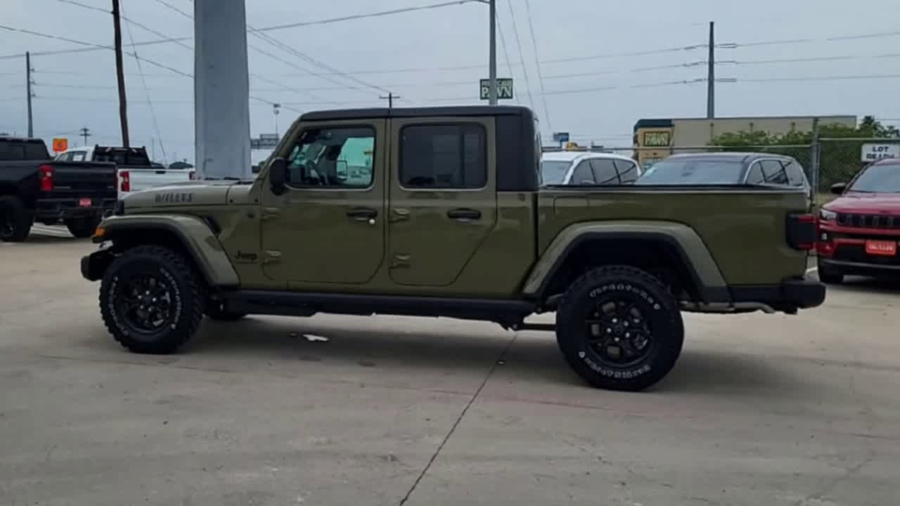 Thumbnail: 2026 Jeep Gladiator - 5