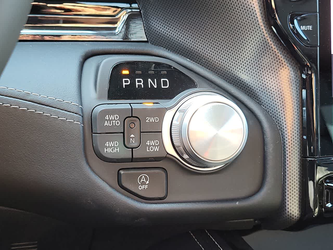 Thumbnail: 2025 RAM 1500 - 25