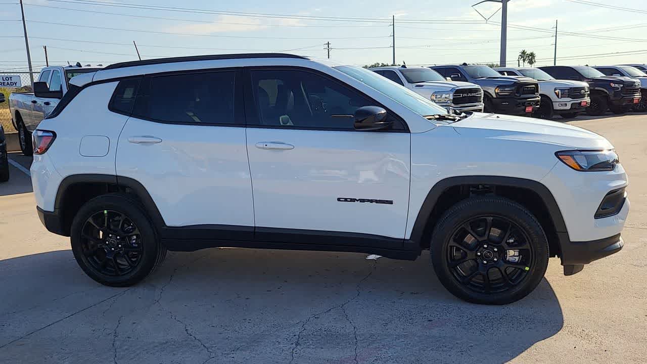 Thumbnail: 2026 Jeep Compass - 9