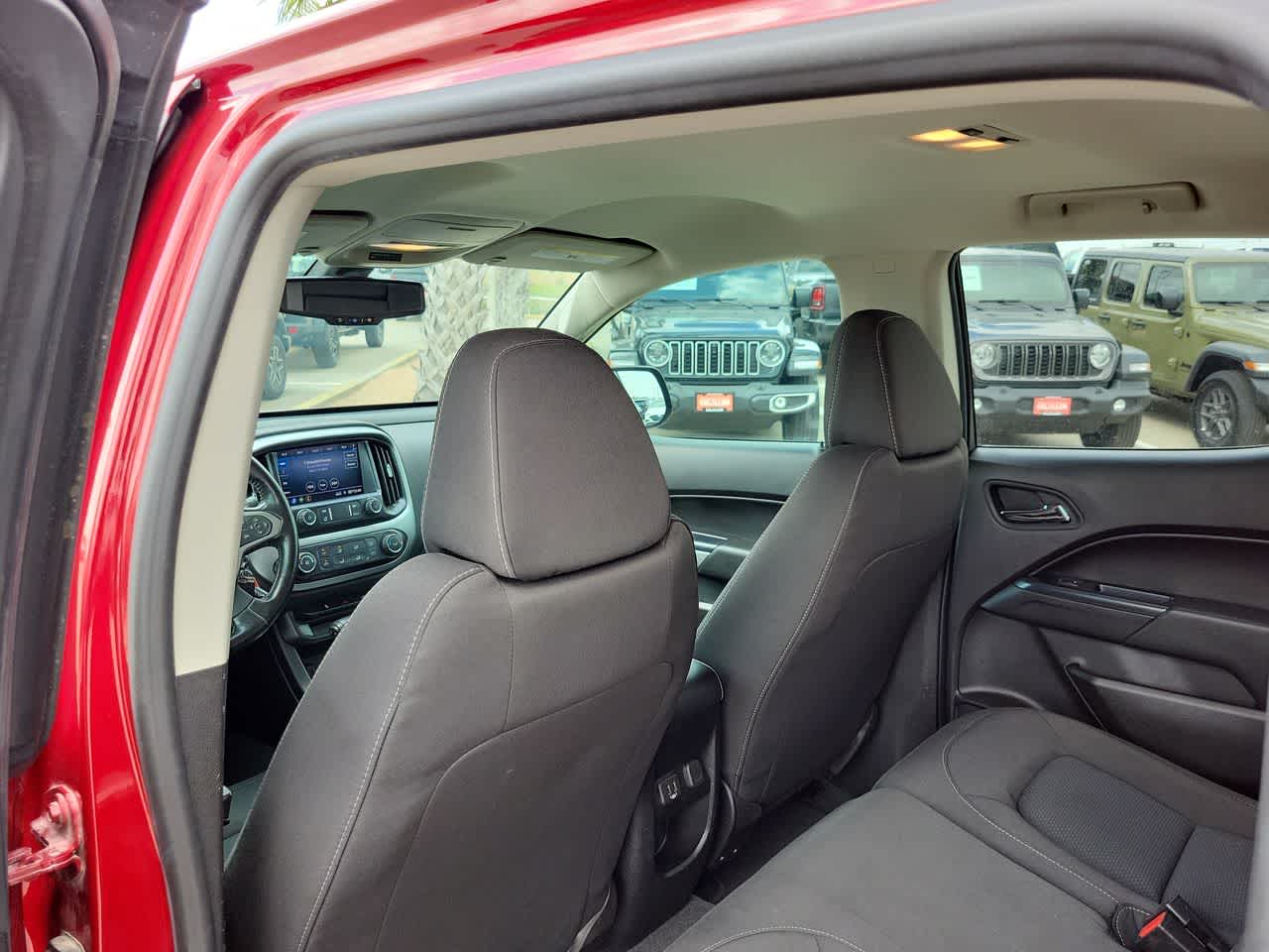 Thumbnail: 2021 Chevrolet Colorado - 20