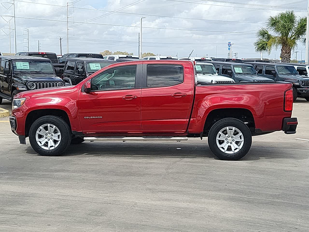 Thumbnail: 2021 Chevrolet Colorado - 11