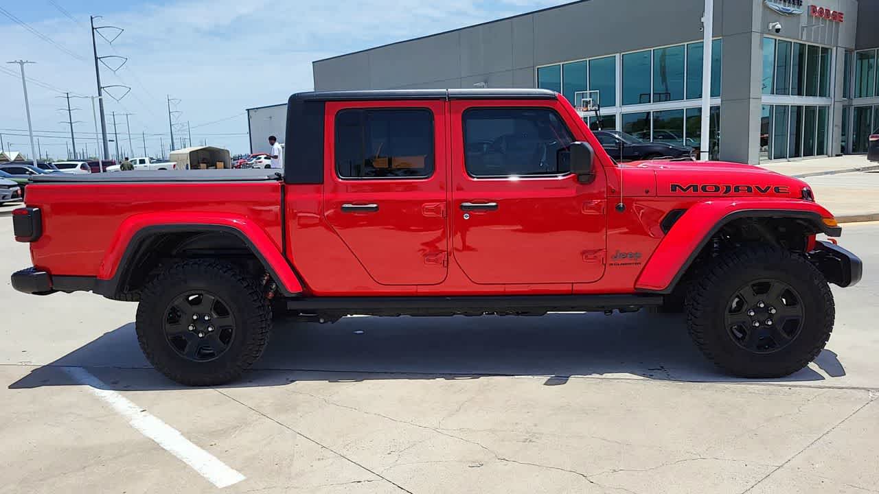 Thumbnail: 2023 Jeep Gladiator - 9