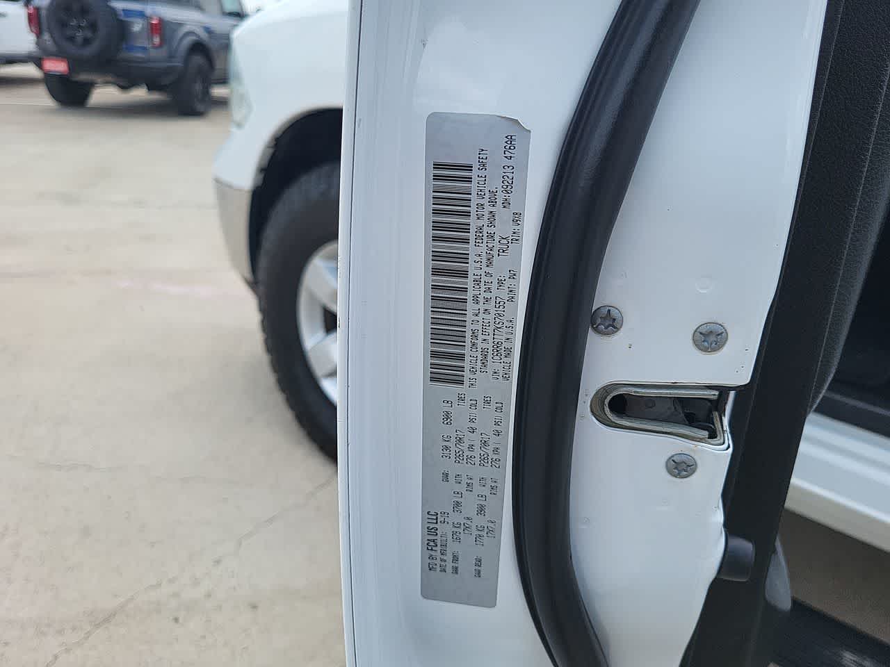 Thumbnail: 2019 RAM 1500 Classic - 28