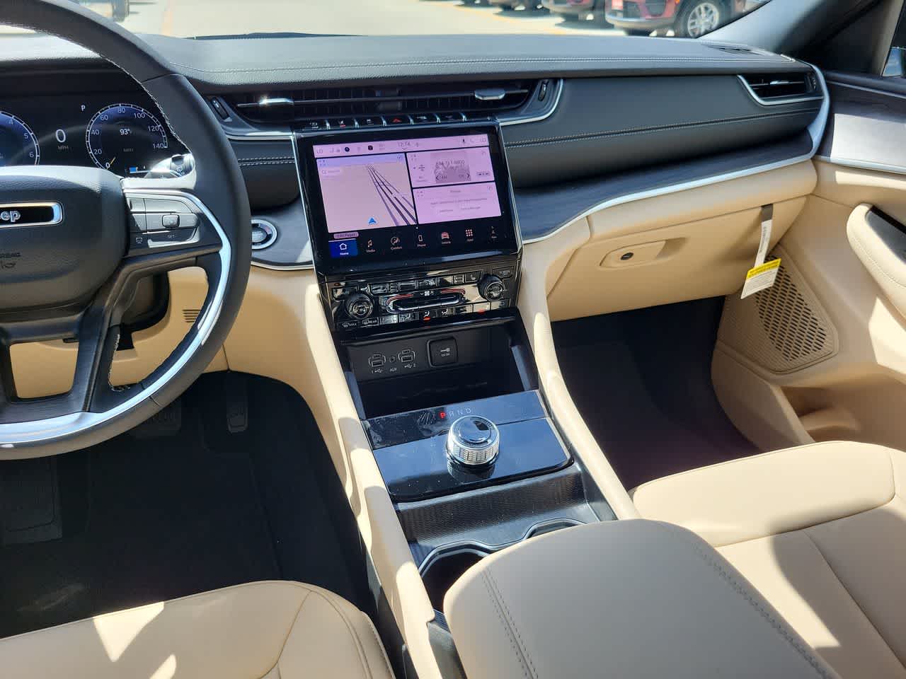 Thumbnail: 2025 Jeep Grand Cherokee - 24