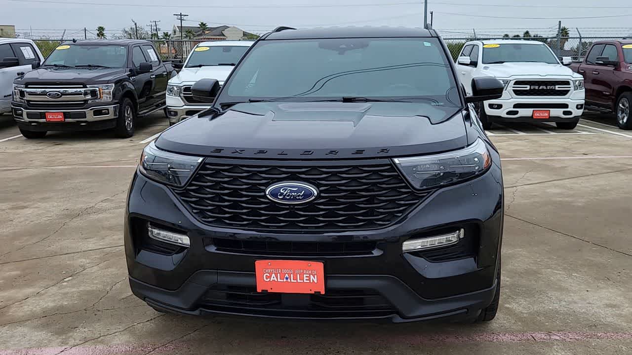 Thumbnail: 2023 Ford Explorer - 3