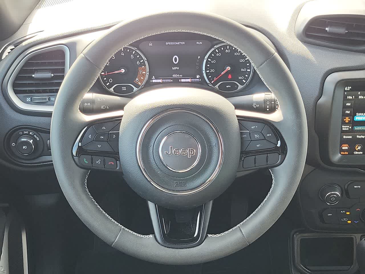 Thumbnail: 2021 Jeep Renegade - 23