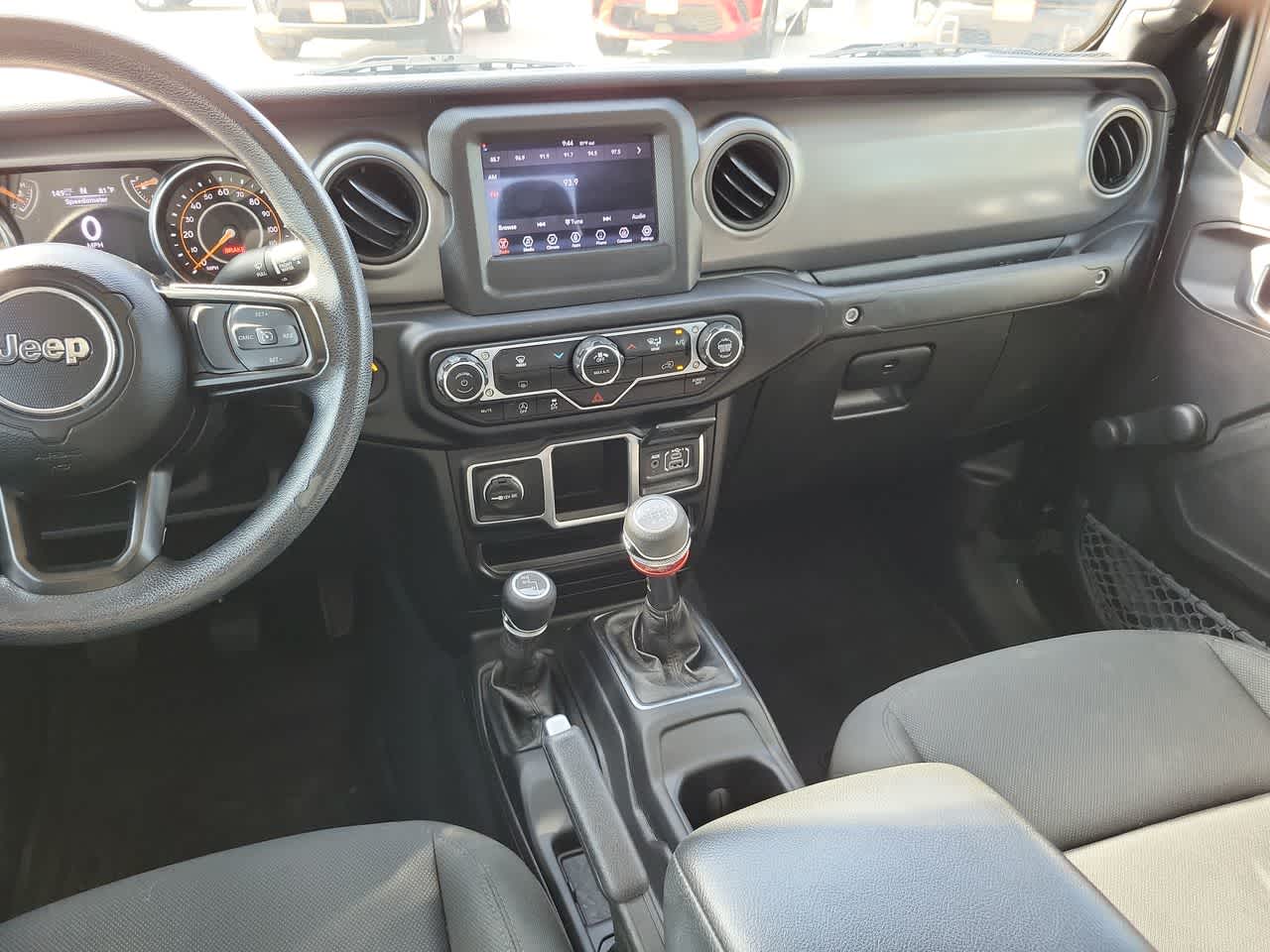 Thumbnail: 2023 Jeep Gladiator - 24