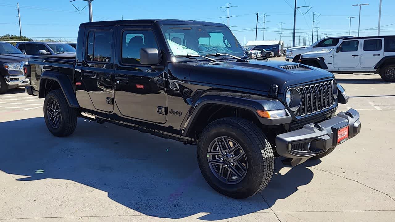 Thumbnail: 2026 Jeep Gladiator - 2