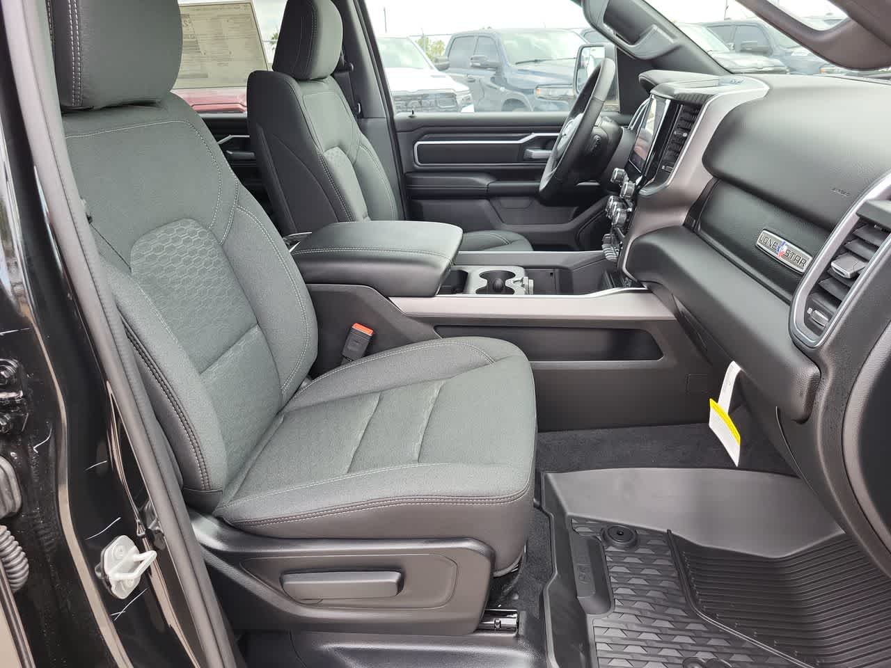 Thumbnail: 2025 RAM 1500 - 22