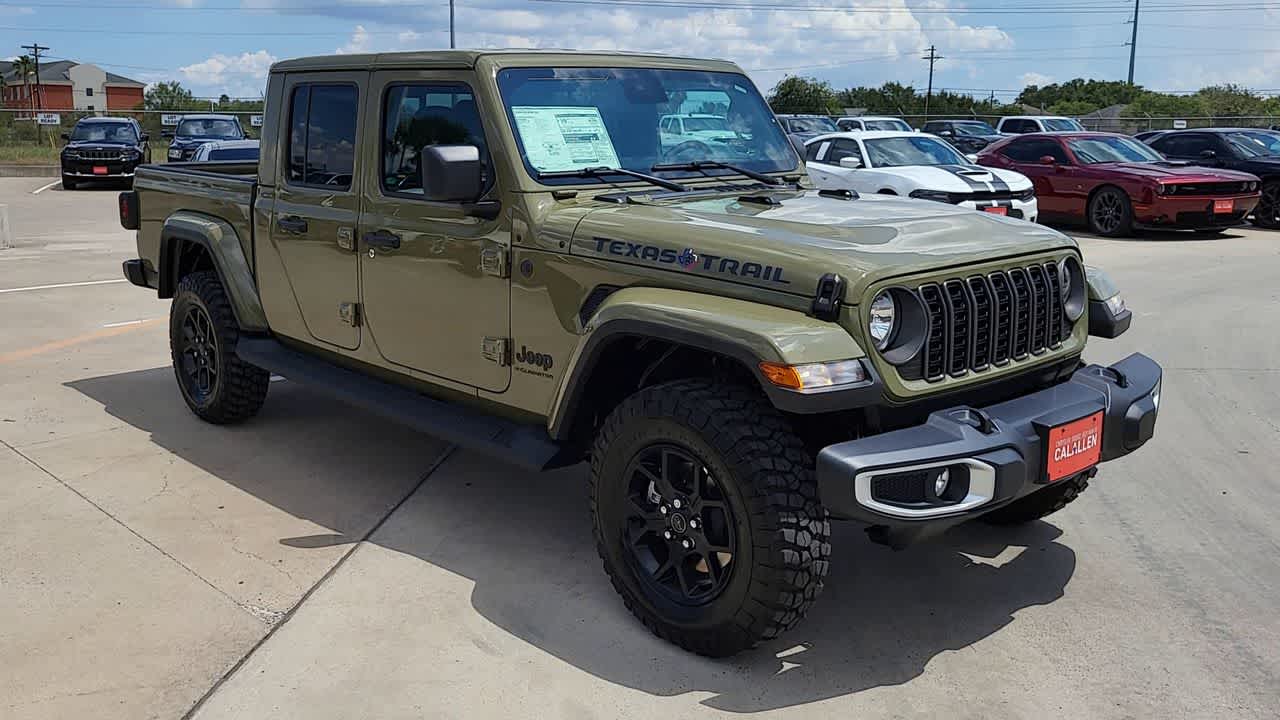 Thumbnail: 2025 Jeep Gladiator - 2