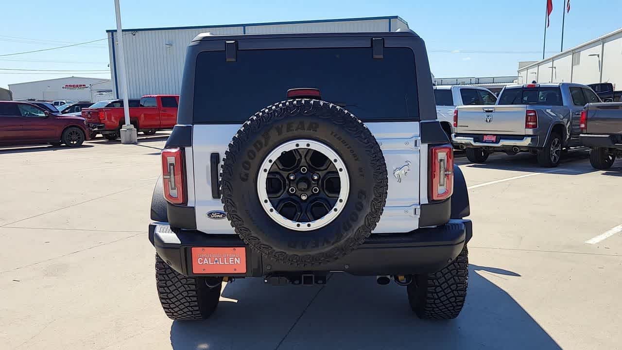 Thumbnail: 2022 Ford Bronco - 7