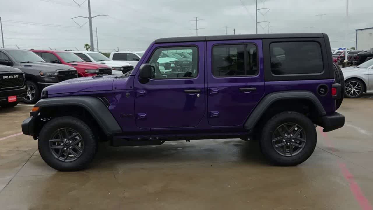 Thumbnail: 2026 Jeep Wrangler - 5