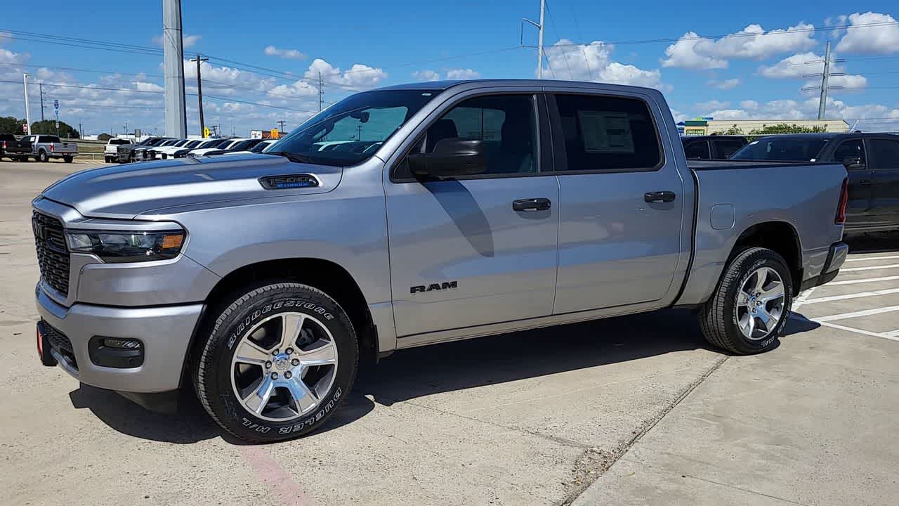 Thumbnail: 2025 RAM 1500 - 4