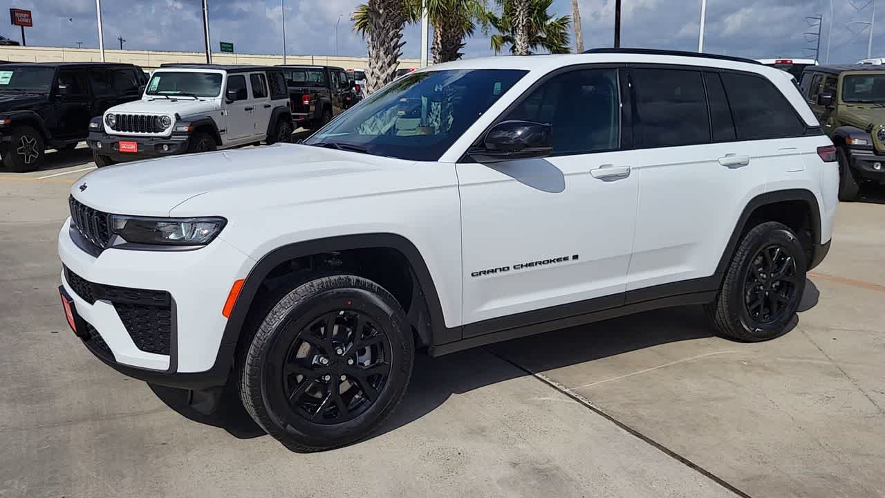 Thumbnail: 2026 Jeep Grand Cherokee - 4