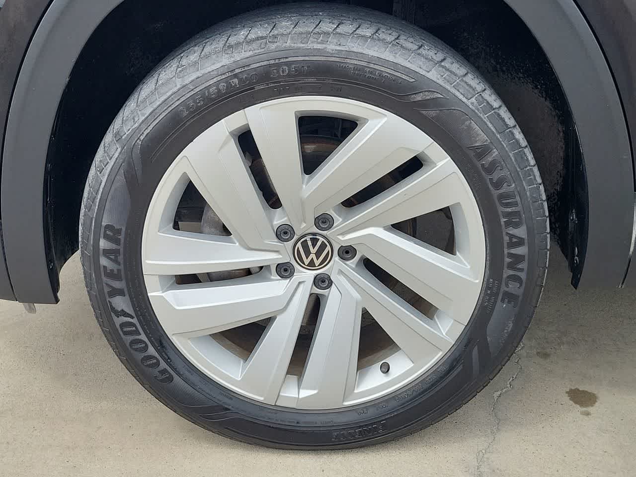 Thumbnail: 2021 Volkswagen Atlas - 16