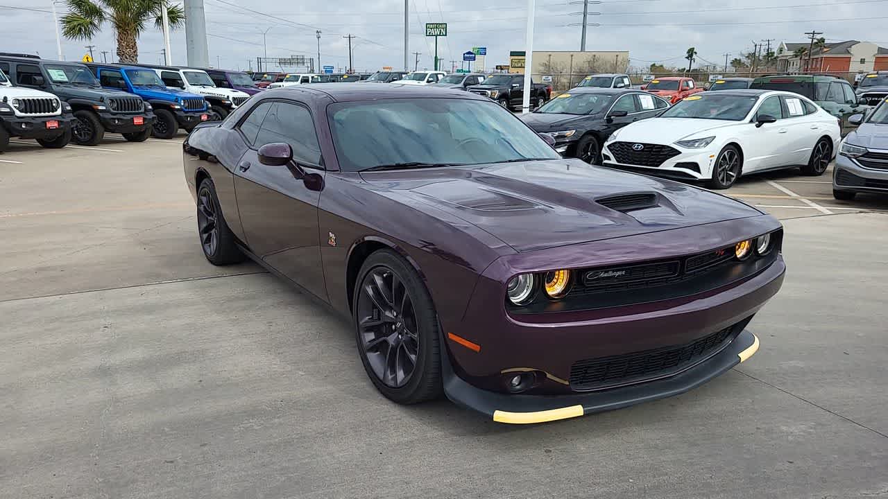 Thumbnail: 2022 Dodge Challenger - 2